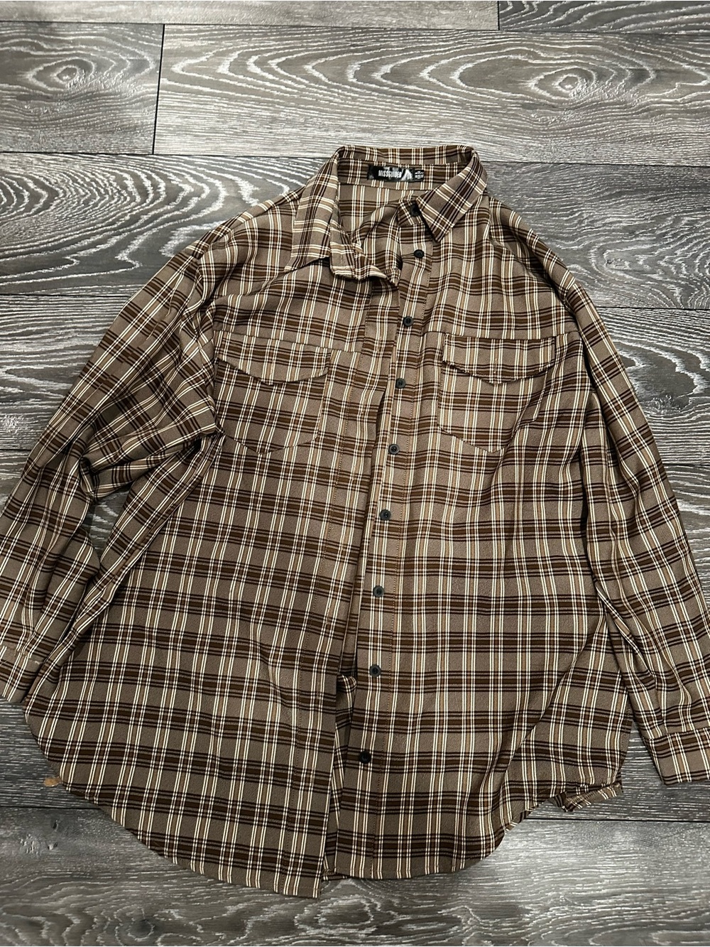 Missguided + Brown Plaid Button-Down Shirt
